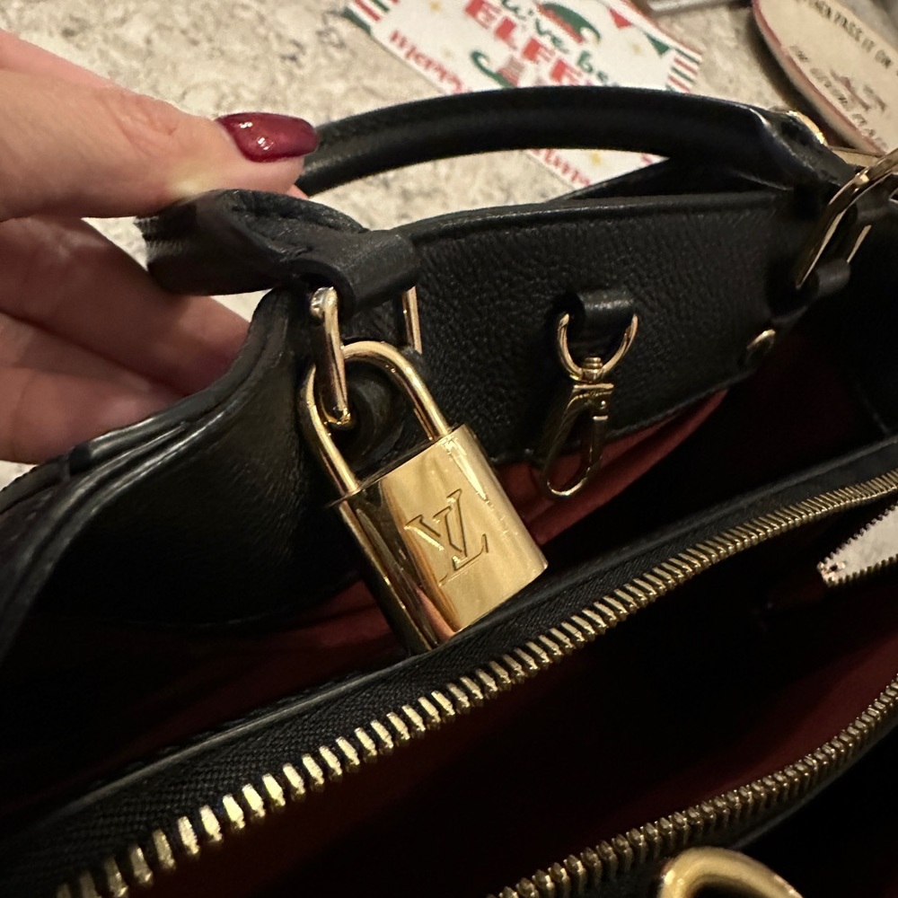 Louis Vuitton Monogram Giant Montaigne black and cream Beautiful handbag. - Picture 5 of 16